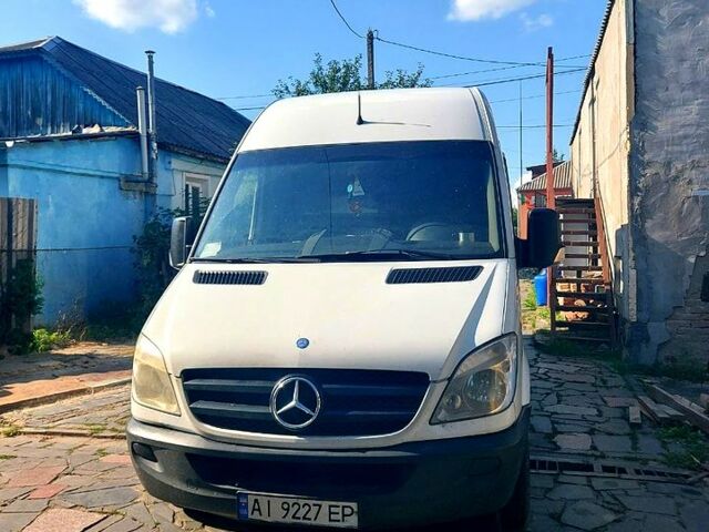 Білий Мерседес Sprinter, об'ємом двигуна 2.1 л та пробігом 440 тис. км за 13500 $, фото 1 на Automoto.ua