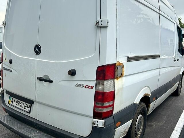 Белый Мерседес Sprinter, объемом двигателя 2.1 л и пробегом 500 тыс. км за 11000 $, фото 2 на Automoto.ua