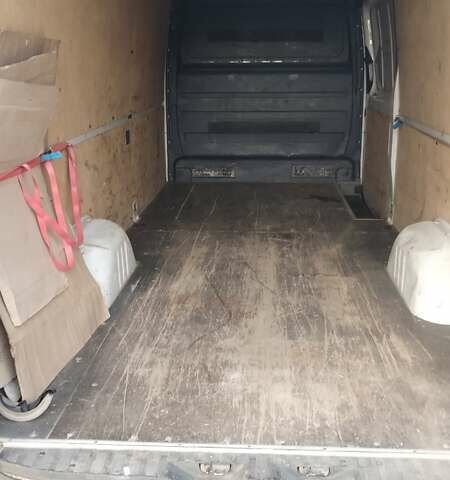 Белый Мерседес Sprinter, объемом двигателя 2.14 л и пробегом 481 тыс. км за 14000 $, фото 15 на Automoto.ua