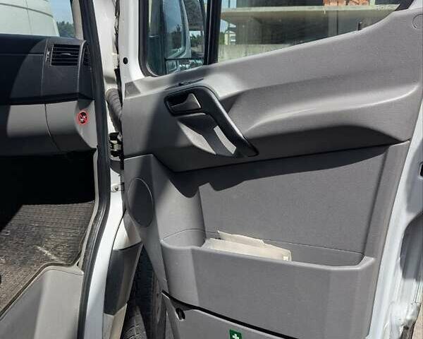 Белый Мерседес Sprinter, объемом двигателя 2.15 л и пробегом 760 тыс. км за 12700 $, фото 20 на Automoto.ua