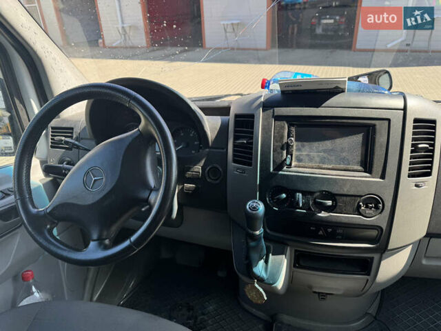 Білий Мерседес Sprinter, об'ємом двигуна 2.14 л та пробігом 600 тис. км за 18500 $, фото 2 на Automoto.ua