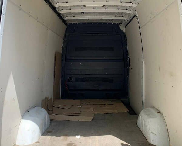 Белый Мерседес Sprinter, объемом двигателя 2.14 л и пробегом 271 тыс. км за 17799 $, фото 6 на Automoto.ua