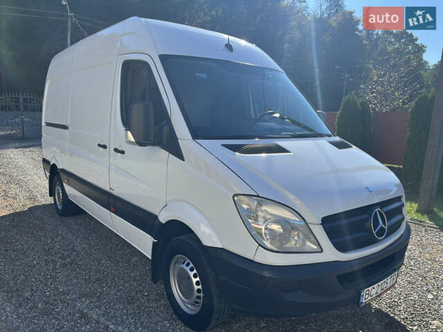 Белый Мерседес Sprinter, объемом двигателя 2.14 л и пробегом 345 тыс. км за 14300 $, фото 1 на Automoto.ua