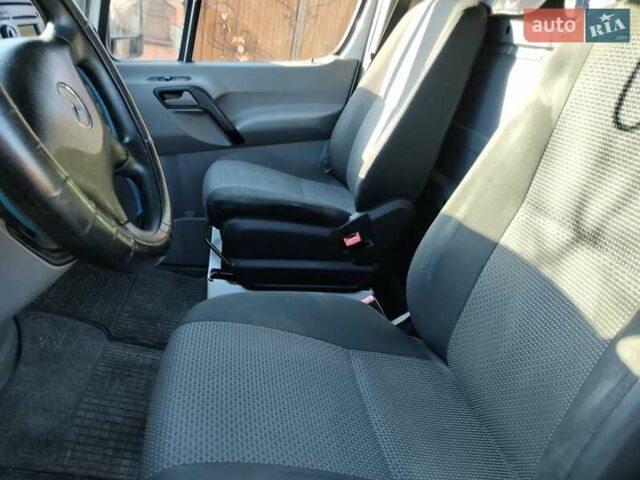 Белый Мерседес Sprinter, объемом двигателя 2.2 л и пробегом 259 тыс. км за 16000 $, фото 21 на Automoto.ua