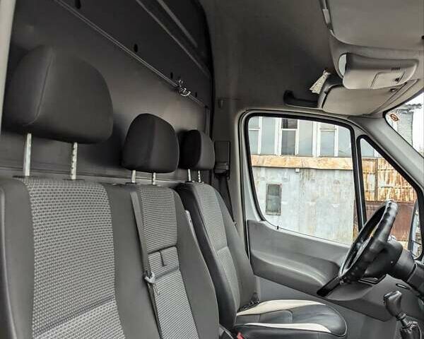 Белый Мерседес Sprinter, объемом двигателя 2.14 л и пробегом 370 тыс. км за 12500 $, фото 40 на Automoto.ua