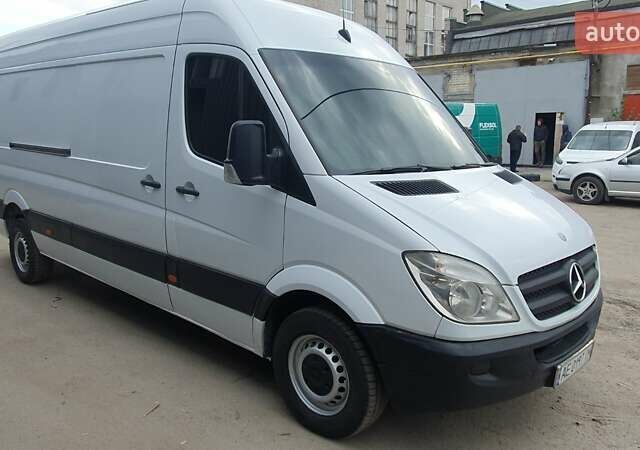 Білий Мерседес Sprinter, об'ємом двигуна 2.1 л та пробігом 340 тис. км за 13000 $, фото 5 на Automoto.ua