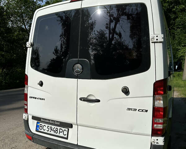 Білий Мерседес Sprinter, об'ємом двигуна 2.14 л та пробігом 275 тис. км за 15800 $, фото 5 на Automoto.ua