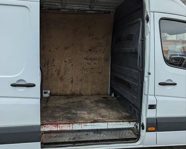 Белый Мерседес Sprinter, объемом двигателя 2.14 л и пробегом 370 тыс. км за 12500 $, фото 36 на Automoto.ua