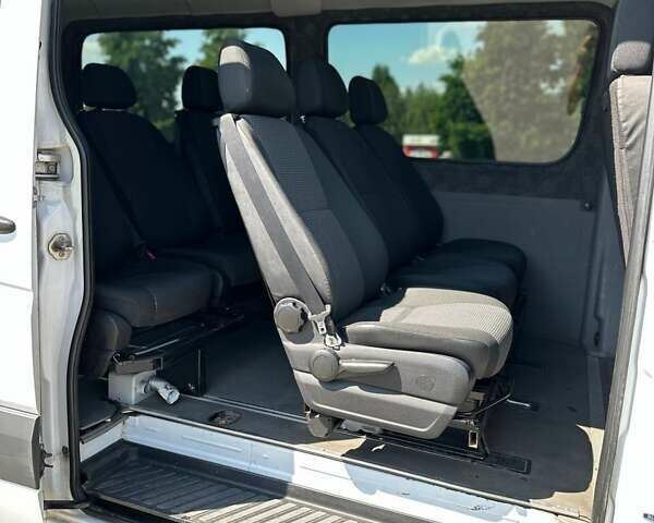 Белый Мерседес Sprinter, объемом двигателя 2.99 л и пробегом 489 тыс. км за 14000 $, фото 12 на Automoto.ua