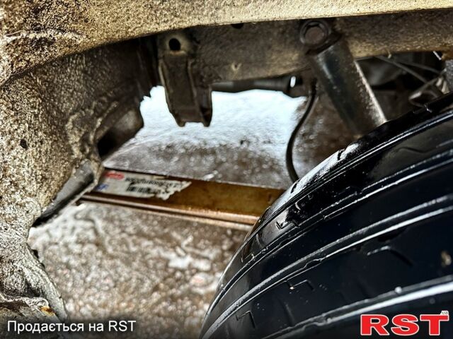 Белый Мерседес Sprinter, объемом двигателя 2.1 л и пробегом 370 тыс. км за 12800 $, фото 8 на Automoto.ua