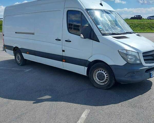 Белый Мерседес Sprinter, объемом двигателя 2.2 л и пробегом 457 тыс. км за 15500 $, фото 2 на Automoto.ua