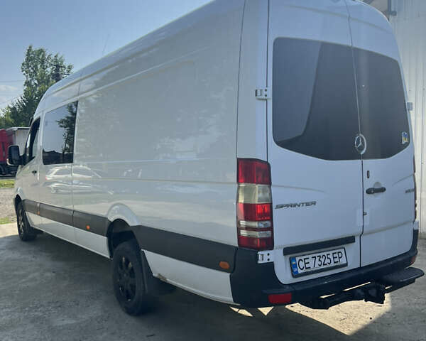 Белый Мерседес Sprinter, объемом двигателя 3 л и пробегом 403 тыс. км за 24300 $, фото 4 на Automoto.ua