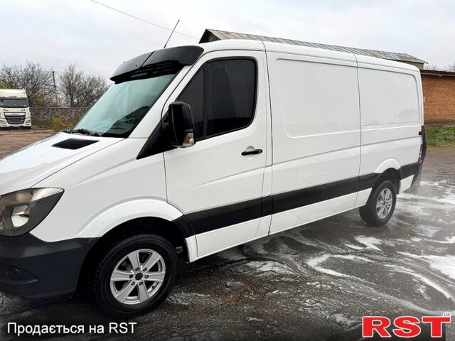 Белый Мерседес Sprinter, объемом двигателя 2.1 л и пробегом 370 тыс. км за 12800 $, фото 1 на Automoto.ua