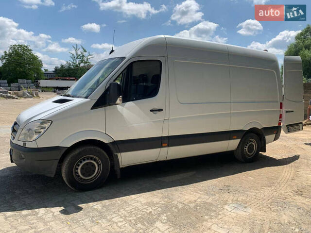 Белый Мерседес Sprinter, объемом двигателя 2.14 л и пробегом 271 тыс. км за 17899 $, фото 5 на Automoto.ua