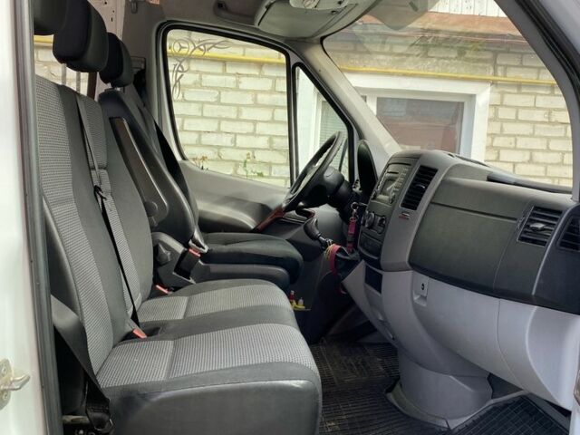 Белый Мерседес Sprinter, объемом двигателя 2.1 л и пробегом 266 тыс. км за 17000 $, фото 6 на Automoto.ua