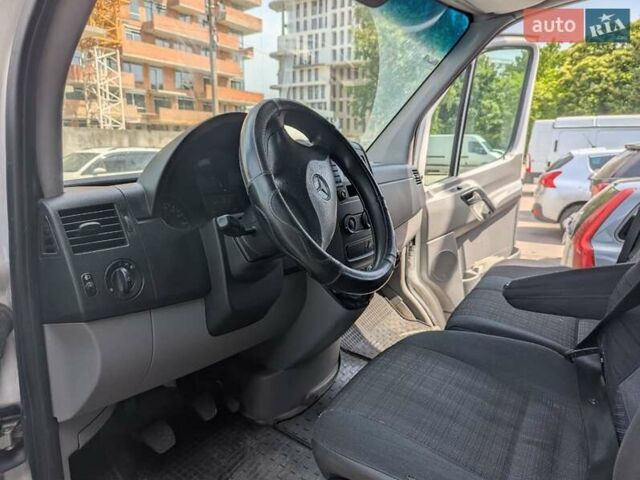 Білий Мерседес Sprinter, об'ємом двигуна 2.15 л та пробігом 760 тис. км за 12700 $, фото 16 на Automoto.ua