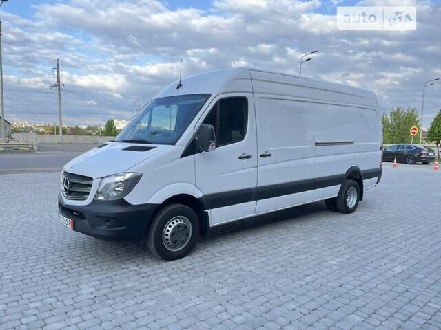 Белый Мерседес Sprinter, объемом двигателя 3 л и пробегом 488 тыс. км за 27990 $, фото 1 на Automoto.ua