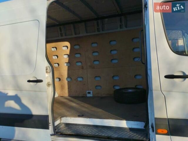 Белый Мерседес Sprinter, объемом двигателя 2.2 л и пробегом 259 тыс. км за 16000 $, фото 8 на Automoto.ua