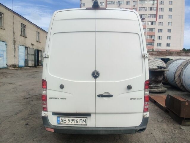 Білий Мерседес Sprinter, об'ємом двигуна 2.2 л та пробігом 265 тис. км за 401 $, фото 2 на Automoto.ua