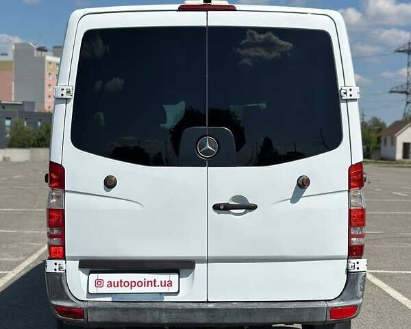 Белый Мерседес Sprinter, объемом двигателя 2.99 л и пробегом 489 тыс. км за 14000 $, фото 8 на Automoto.ua