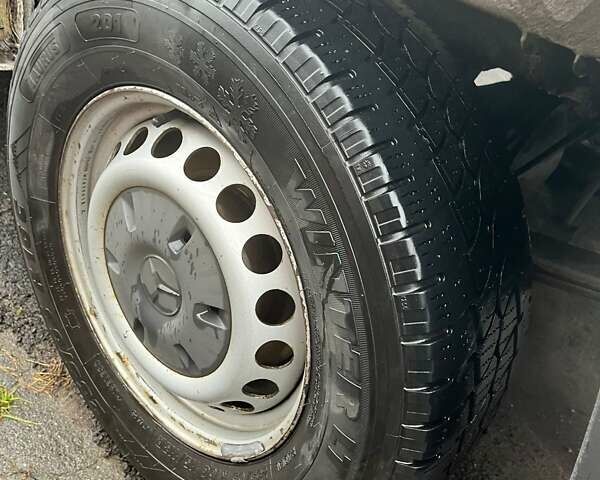 Белый Мерседес Sprinter, объемом двигателя 2.1 л и пробегом 500 тыс. км за 15200 $, фото 9 на Automoto.ua