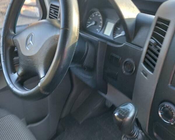 Белый Мерседес Sprinter, объемом двигателя 2.2 л и пробегом 259 тыс. км за 16000 $, фото 14 на Automoto.ua