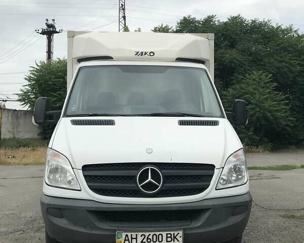 Белый Мерседес Sprinter, объемом двигателя 2.14 л и пробегом 402 тыс. км за 13000 $, фото 1 на Automoto.ua