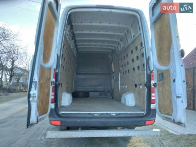 Белый Мерседес Sprinter, объемом двигателя 2.2 л и пробегом 259 тыс. км за 16000 $, фото 24 на Automoto.ua