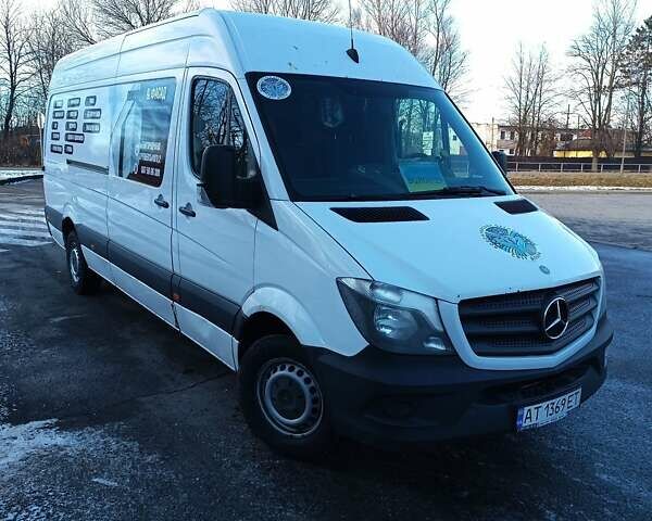 Белый Мерседес Sprinter, объемом двигателя 2.2 л и пробегом 524 тыс. км за 14200 $, фото 1 на Automoto.ua