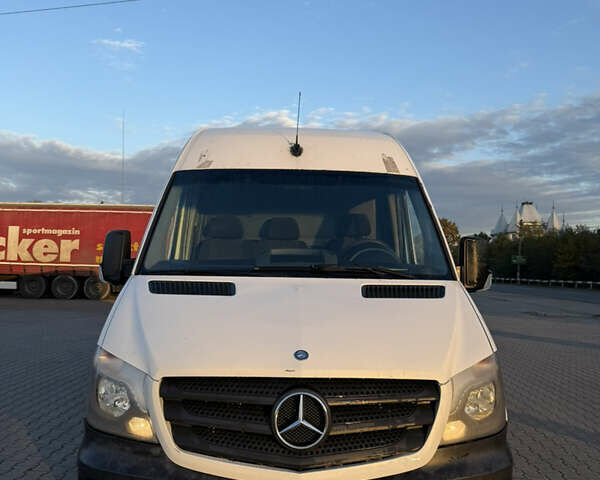 Белый Мерседес Sprinter, объемом двигателя 2.14 л и пробегом 539 тыс. км за 13500 $, фото 10 на Automoto.ua