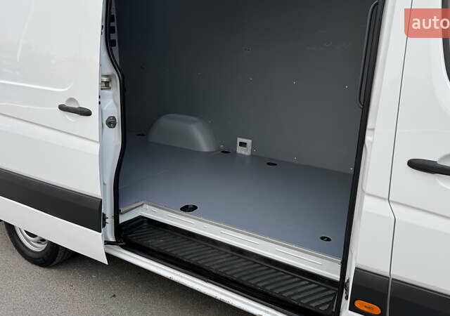 Белый Мерседес Sprinter, объемом двигателя 2.2 л и пробегом 335 тыс. км за 16500 $, фото 39 на Automoto.ua
