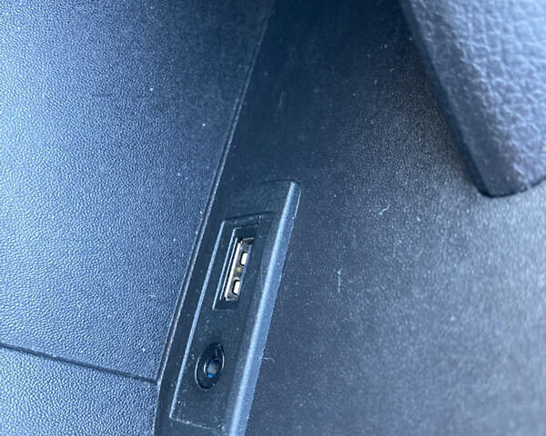 Белый Мерседес Sprinter, объемом двигателя 2.14 л и пробегом 308 тыс. км за 18899 $, фото 38 на Automoto.ua