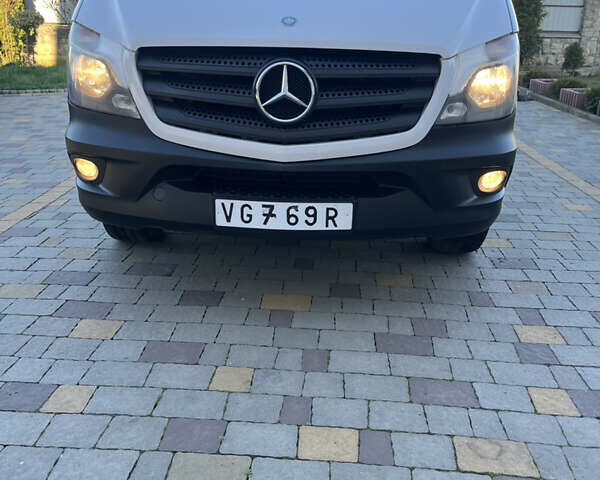 Белый Мерседес Sprinter, объемом двигателя 0 л и пробегом 475 тыс. км за 13950 $, фото 11 на Automoto.ua