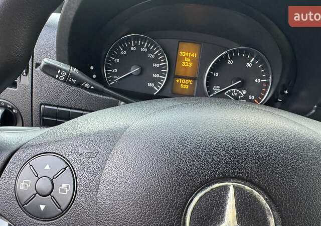 Белый Мерседес Sprinter, объемом двигателя 2.2 л и пробегом 335 тыс. км за 16500 $, фото 27 на Automoto.ua