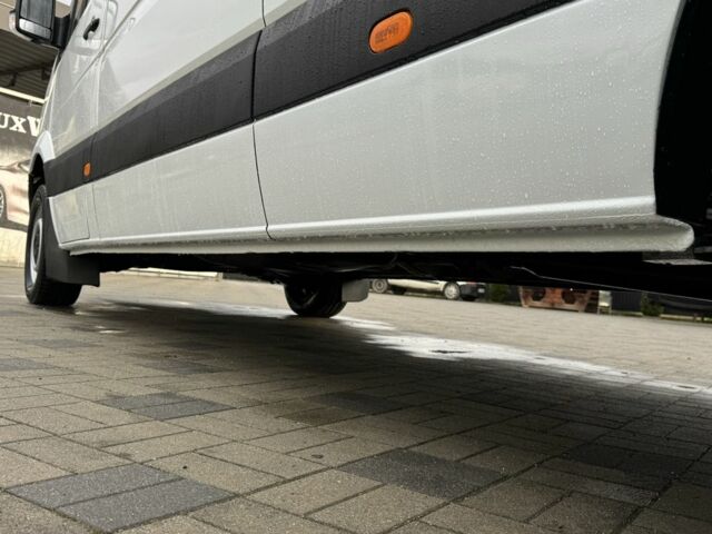 Белый Мерседес Sprinter, объемом двигателя 3 л и пробегом 518 тыс. км за 18999 $, фото 16 на Automoto.ua