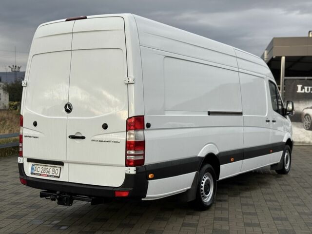 Белый Мерседес Sprinter, объемом двигателя 3 л и пробегом 518 тыс. км за 18999 $, фото 3 на Automoto.ua