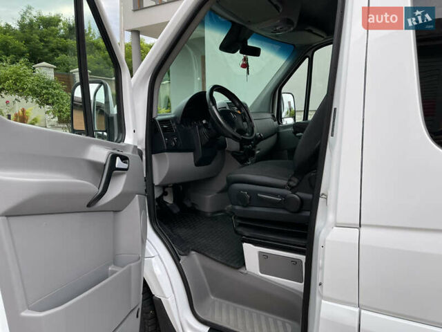 Белый Мерседес Sprinter, объемом двигателя 2.14 л и пробегом 769 тыс. км за 18900 $, фото 22 на Automoto.ua