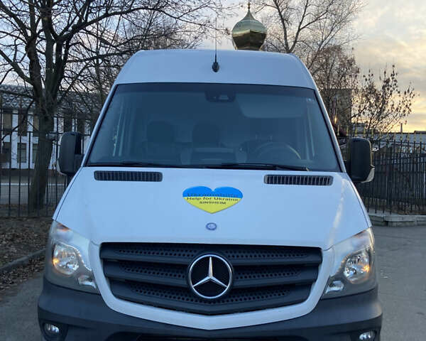 Белый Мерседес Sprinter, объемом двигателя 2.14 л и пробегом 308 тыс. км за 18899 $, фото 1 на Automoto.ua