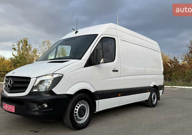 Белый Мерседес Sprinter, объемом двигателя 2.2 л и пробегом 335 тыс. км за 16500 $, фото 1 на Automoto.ua