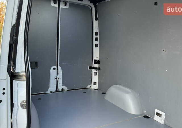 Белый Мерседес Sprinter, объемом двигателя 2.2 л и пробегом 335 тыс. км за 16500 $, фото 40 на Automoto.ua