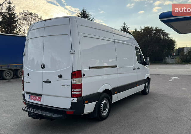 Белый Мерседес Sprinter, объемом двигателя 2.2 л и пробегом 335 тыс. км за 16500 $, фото 9 на Automoto.ua