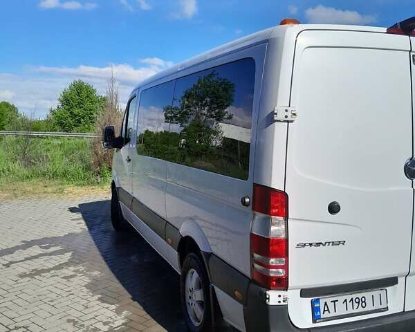 Белый Мерседес Sprinter, объемом двигателя 2.2 л и пробегом 560 тыс. км за 18600 $, фото 22 на Automoto.ua