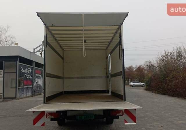 Белый Мерседес Sprinter, объемом двигателя 0 л и пробегом 282 тыс. км за 18900 $, фото 15 на Automoto.ua