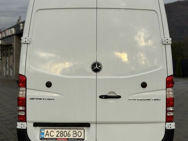Белый Мерседес Sprinter, объемом двигателя 3 л и пробегом 518 тыс. км за 18999 $, фото 5 на Automoto.ua