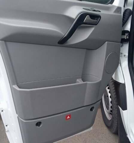 Белый Мерседес Sprinter, объемом двигателя 0 л и пробегом 282 тыс. км за 18900 $, фото 42 на Automoto.ua