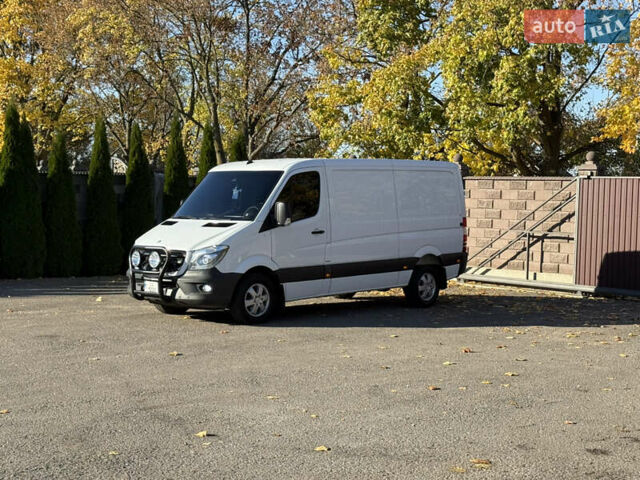 Белый Мерседес Sprinter, объемом двигателя 3 л и пробегом 378 тыс. км за 19500 $, фото 3 на Automoto.ua