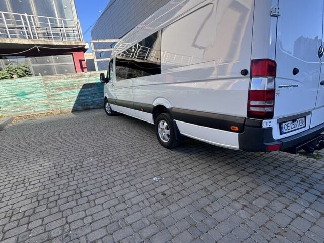 Белый Мерседес Sprinter, объемом двигателя 2.1 л и пробегом 600 тыс. км за 23300 $, фото 2 на Automoto.ua
