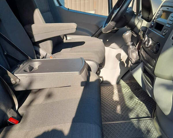 Білий Мерседес Sprinter, об'ємом двигуна 2.1 л та пробігом 329 тис. км за 21000 $, фото 2 на Automoto.ua