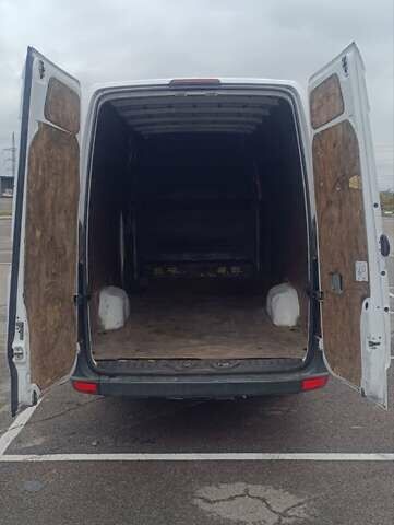 Белый Мерседес Sprinter, объемом двигателя 2.15 л и пробегом 300 тыс. км за 14000 $, фото 23 на Automoto.ua