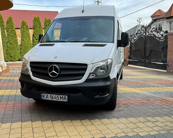 Білий Мерседес Sprinter, об'ємом двигуна 2.2 л та пробігом 290 тис. км за 15600 $, фото 4 на Automoto.ua